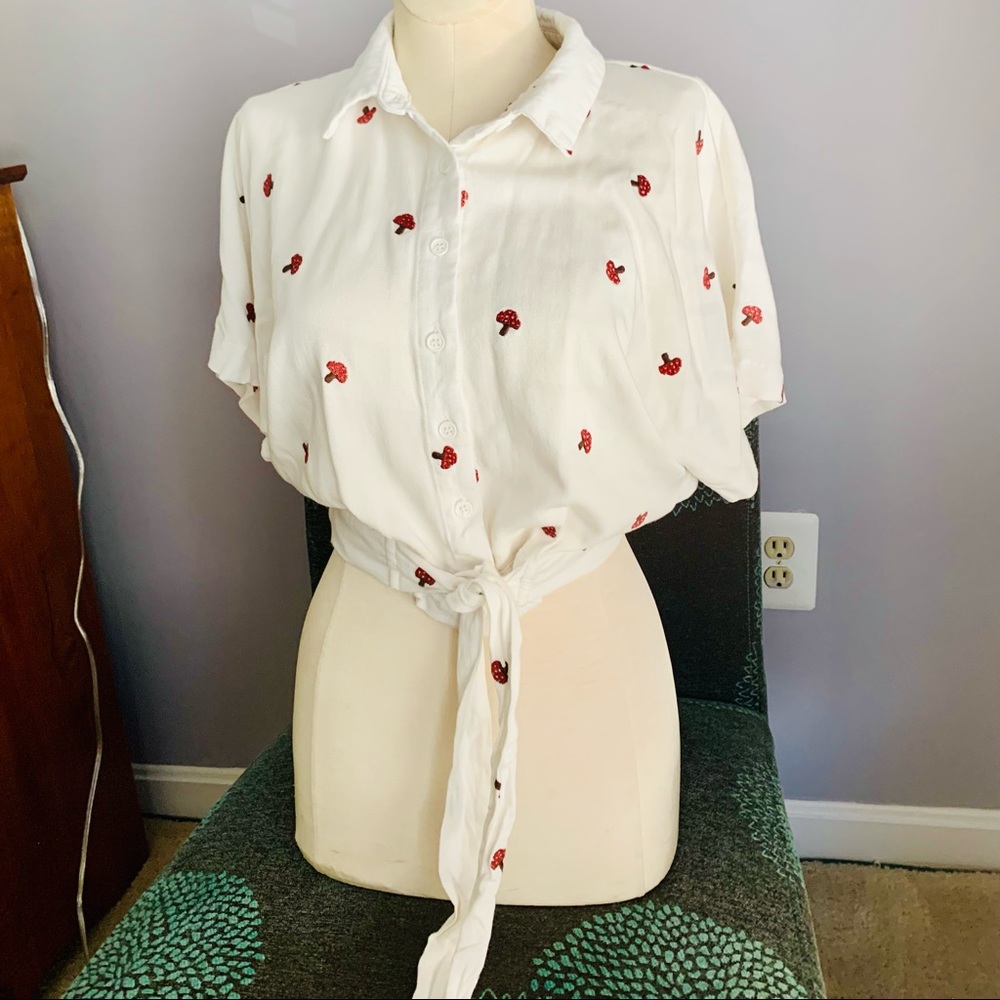 White mushroom blouse